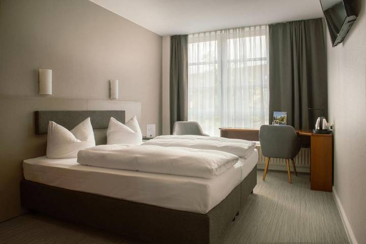 Hotel für 2 Personen, mit Terrasse und Garten sowie Sauna und Ausblick in Spandau Berlin - 3
