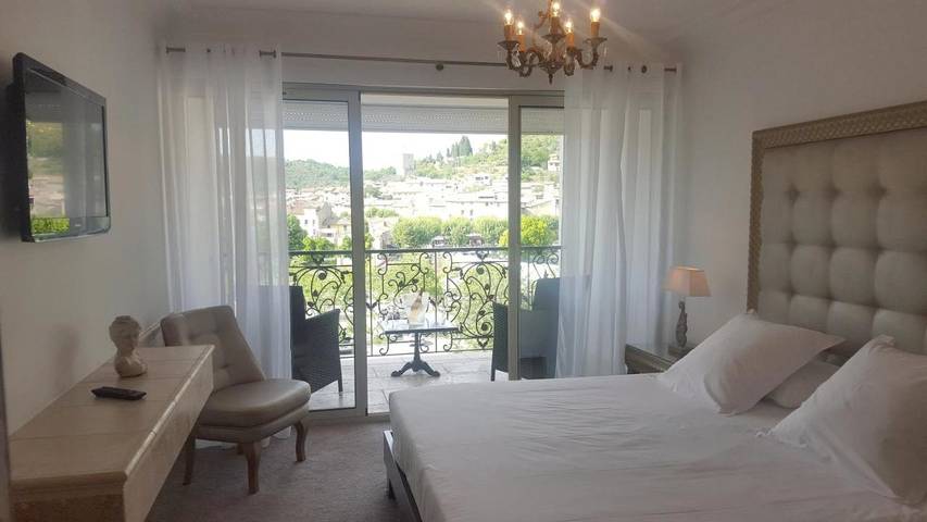 Hôtel pour 2 personnes, avec terrasse et vue à Riez - 3