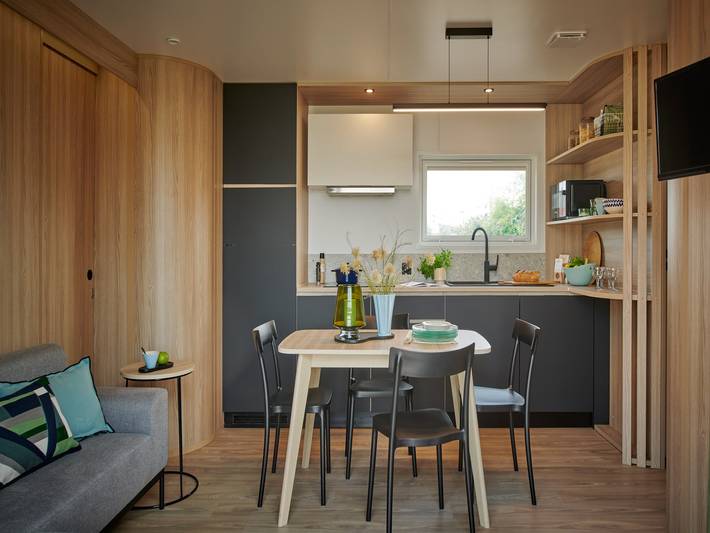 Camping pour 6 personnes, avec piscine et terrasse dans Vias Plage - 2