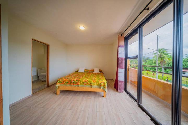 Appartement de vacances pour 6 personnes, avec vue et jardin
