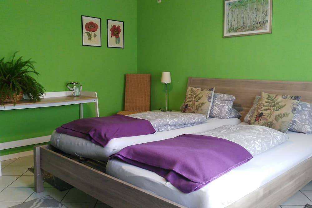 Ganze Wohnung, Große Ferienwohnung mit Traumblick und Terrasse für 4-9 P auf der Rheinhöhe in Bacharach, Mittelrhein