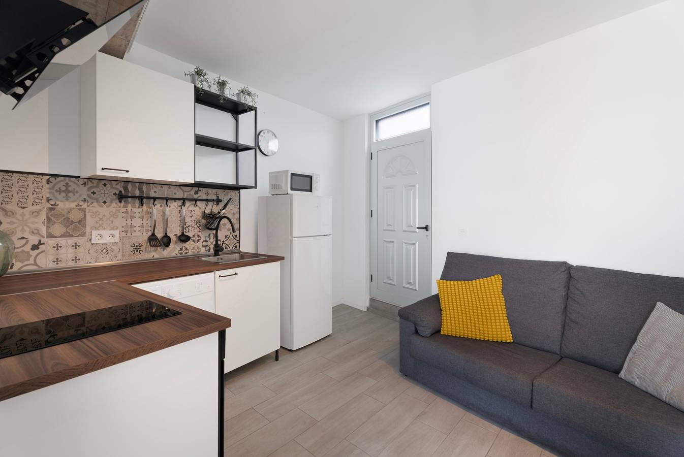 Appartement entier, Appartement 'Apartamento La Pista Sur' avec vue sur la mer, terrasse privée et Wi-Fi in San Sebastián de la Gomera, La Gomera
