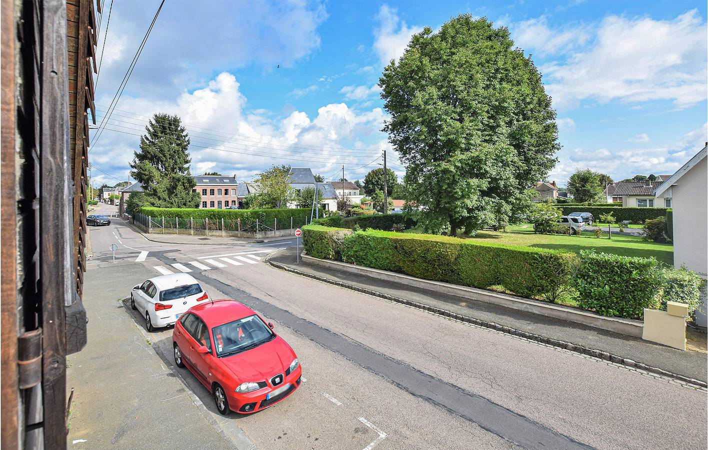 Ganze Ferienwohnung, Breezy Bonsecours Wohnung mit Parkplatz & Garten in Le Mesnil-Esnard, Rouen und Umgebung