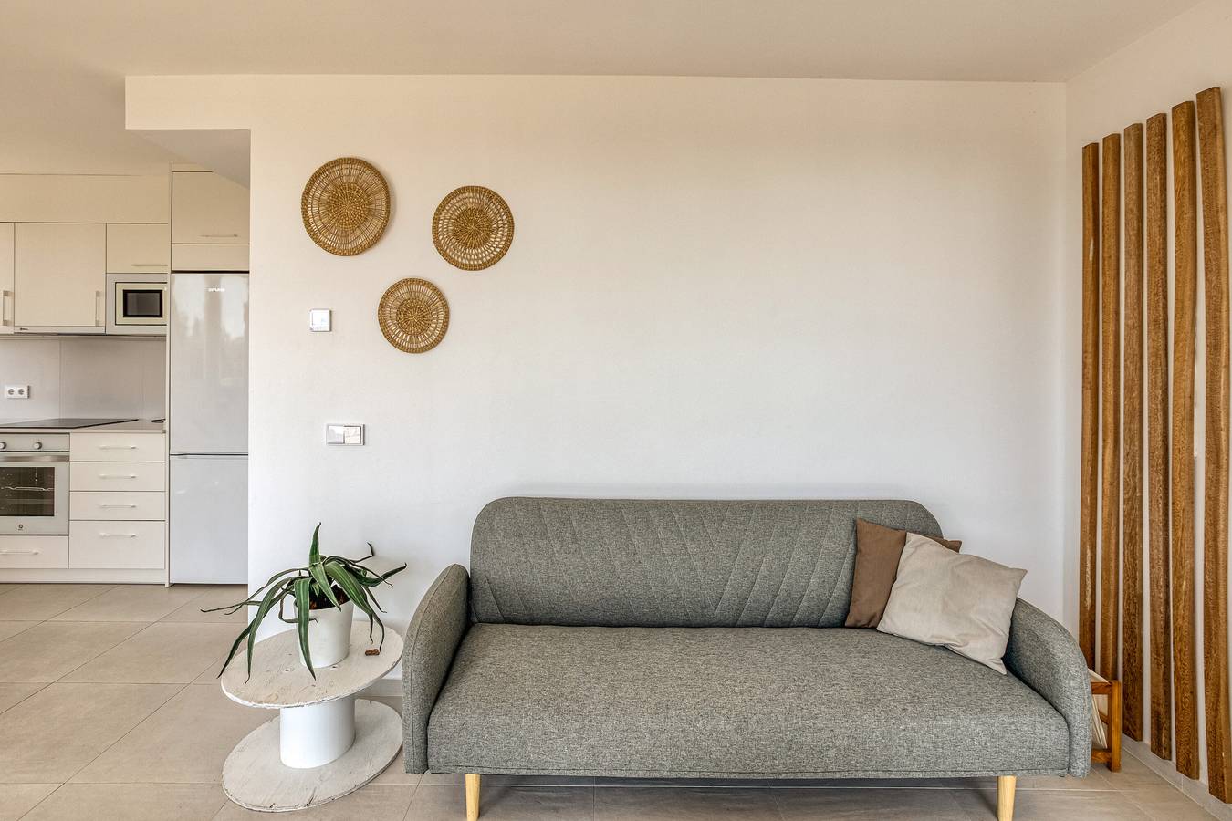 Ganze Wohnung, Helles Apartment nur 100 m vom Strand entfernt – 1. Etage in l'Escala, Oberampurien