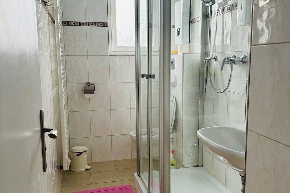 Ganze Wohnung, Große Ferienwohnung für Gruppen mit Traumküche in Bielefeld, Nordrhein-Westfalen