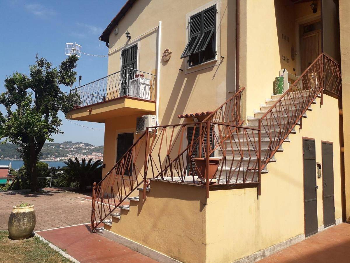 Il mare di nonna Vi in Lerici, Lerici Gemeinde