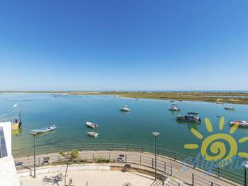 Studio für 2 Personen, mit Terrasse und Seeblick sowie Meerblick, kinderfreundlich in Portugal
