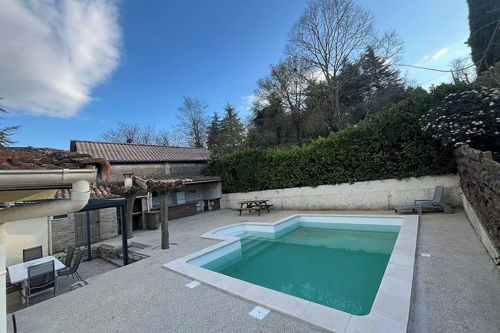 Location de vacances pour 8 personnes à La Voulte-sur-Rhône