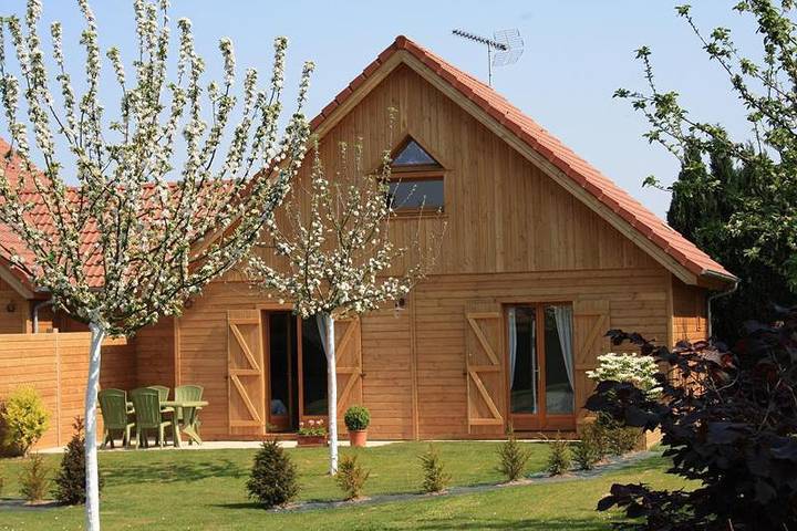Gîte pour 4 personnes, avec jardin et terrasse, animaux acceptés à Épretot