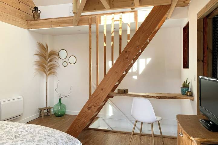 Jolie petite maison de pêcheur à 150 mètres de l'océan et au centre de Loctudy in Loctudy, Région de Quimper