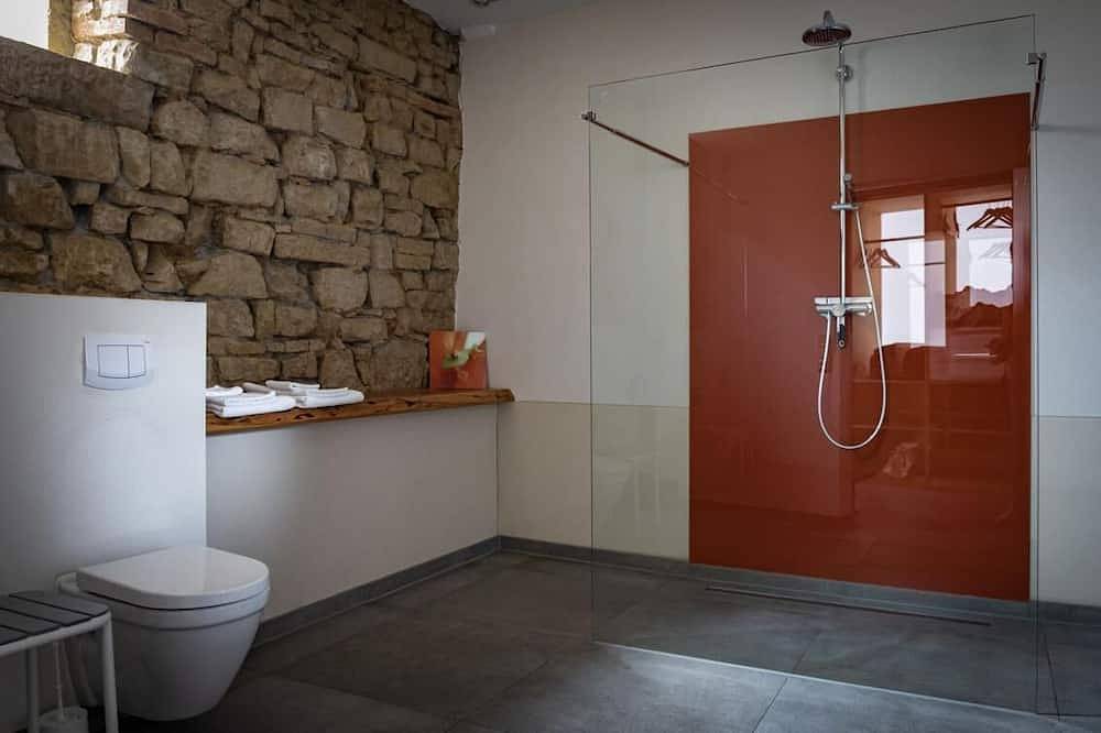Apartamento entero, Refugio - fenced garden, fireplace, large windows, open space, relaxation in Rot am See, Hohenlohe