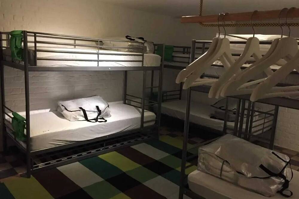 Homerez - Maison spacieuse avec 6 chambres à De Panne in La Panne, Côte belge