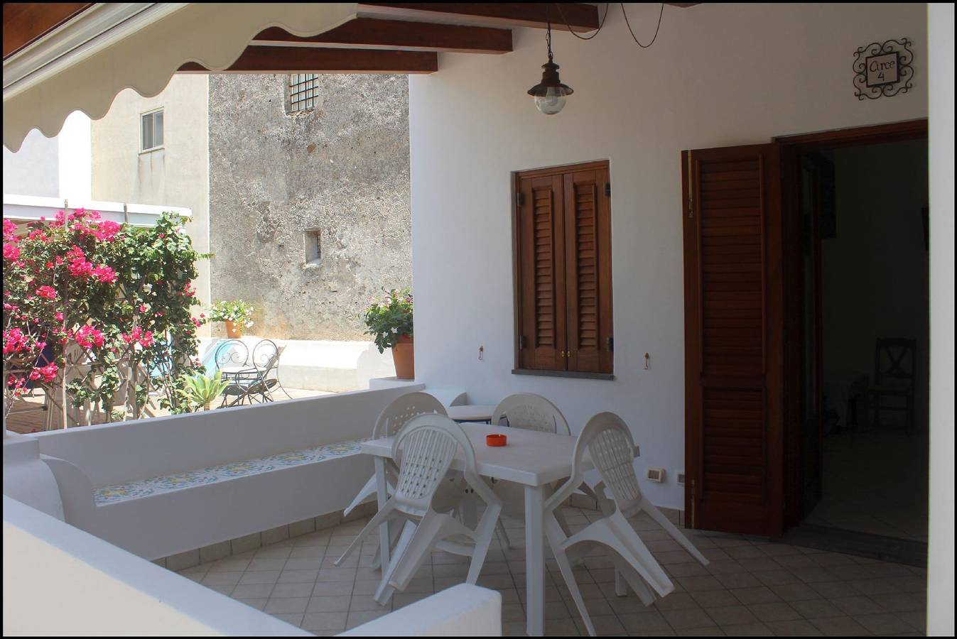 Ganze Ferienwohnung, Ferienwohnung 'Camelia ab 236 in Lipari