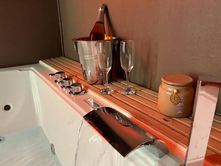 Gîte pour 2 personnes, avec jacuzzi à Saint-Gaudens - 4