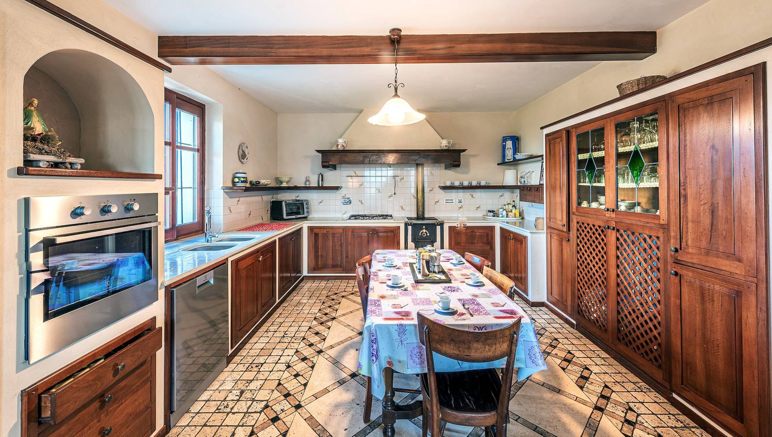 Villa Bricco Paglieri in Alba, Langhe