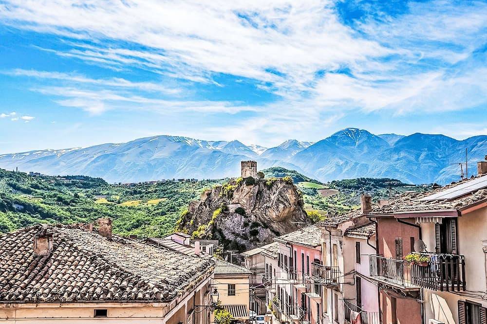 Casa Maja in Roccascalegna, Provincia di Chieti