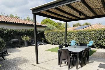 Villa pour 6 personnes, avec terrasse et jardin, animaux acceptés à Vallon-Pont-d'Arc