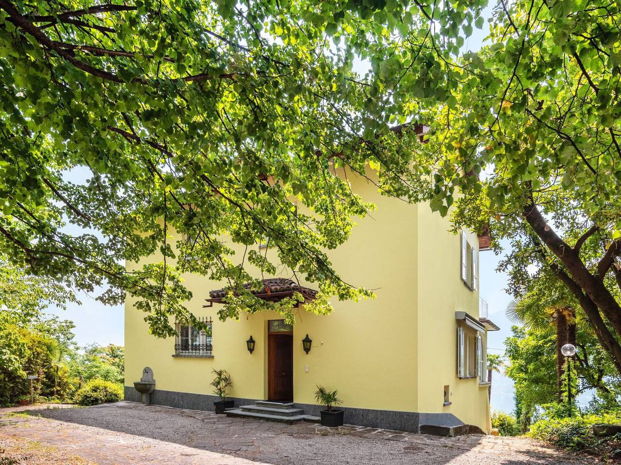 Villa Vernice Gialla - Villa Vernice Gialla 70.1 in Minusio, Alpes tessinoises