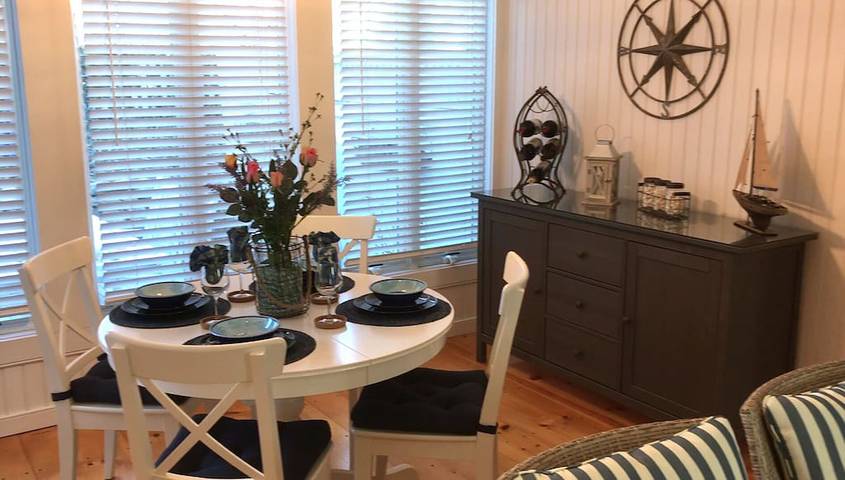 Cottage for 4 people, with terrace in Massachusetts