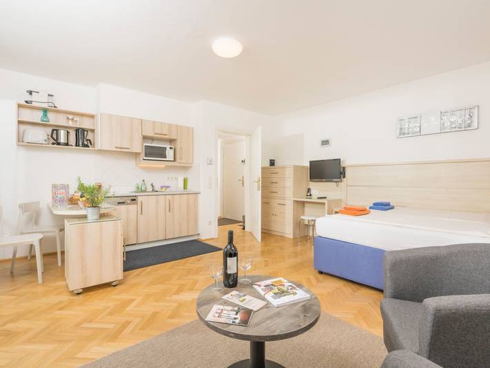 Apartamento entero, Studioappartement mit Balkon in Hernals, Viena