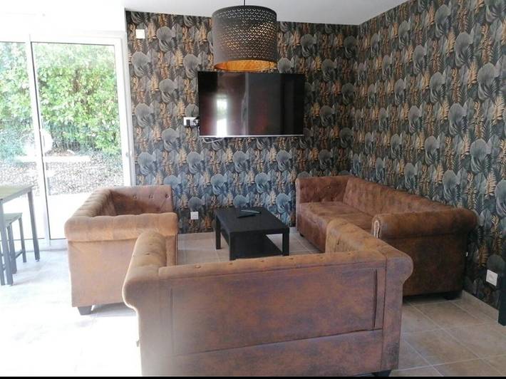 Location de vacances pour 15 personnes, avec piscine et jacuzzi ainsi que sauna et jardin, animaux acceptés à Lantic - 2