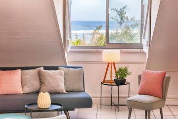 Gîte pour 4 personnes, avec vue et jardin dans Plage de Trou d'eau