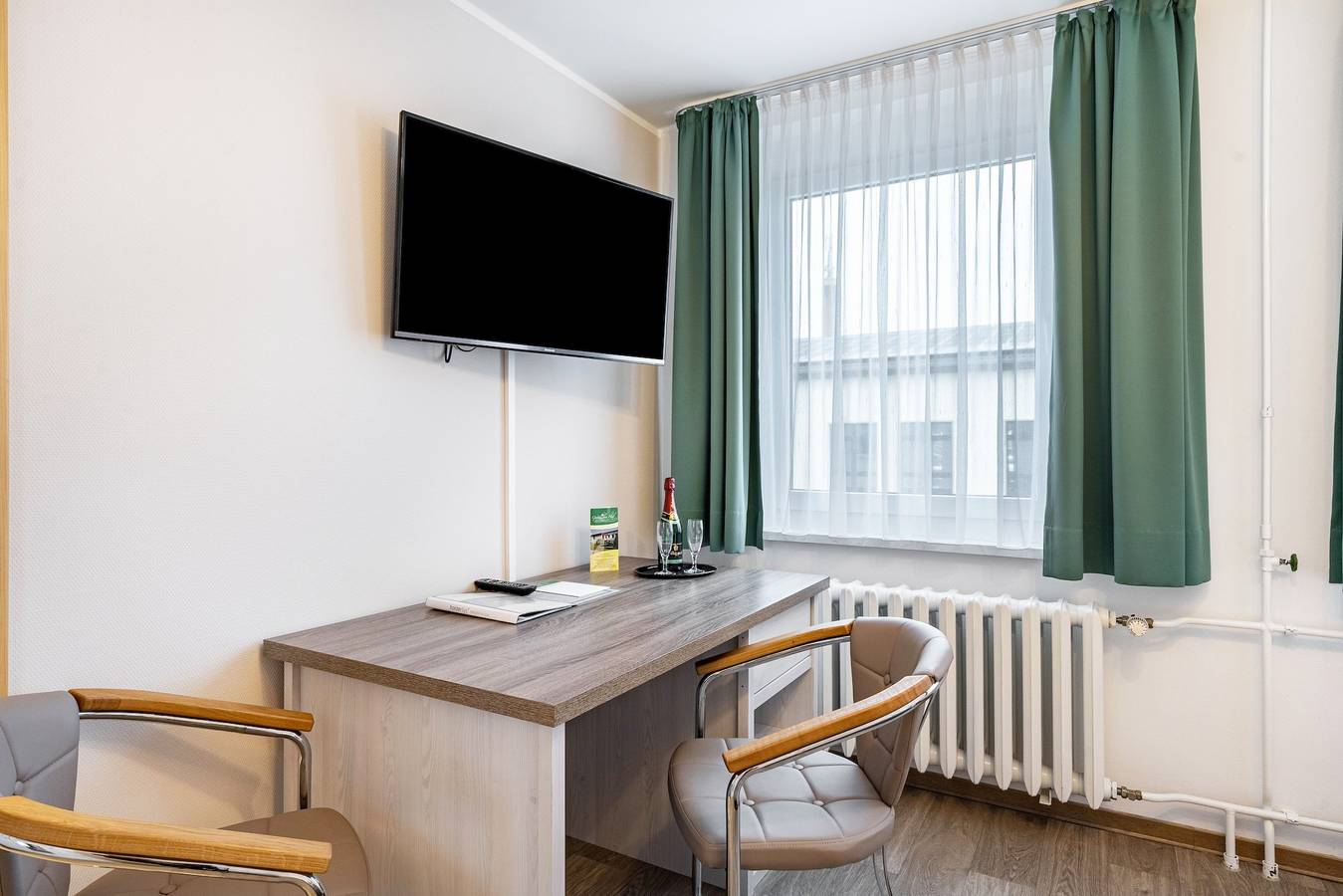 Komfort-Doppelzimmer - Pension Clara Klipphausen in Klipphausen, Meißen Region