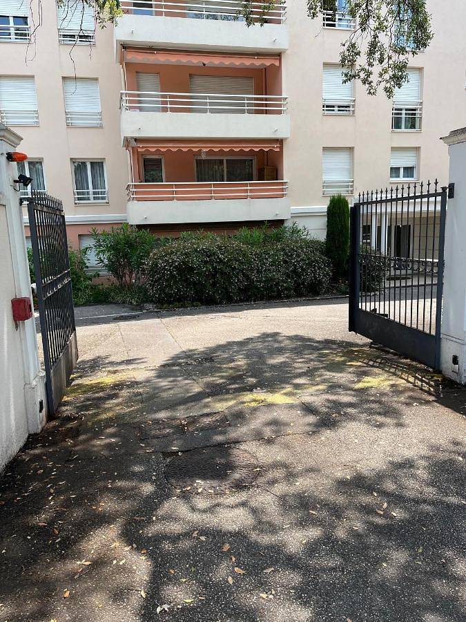 Gîte pour 6 personnes, avec terrasse dans Parc de Vaugrenier - 2