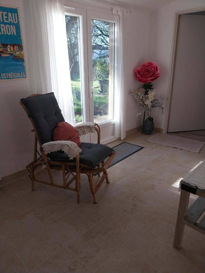 Appartement de vacances entier, Chambre Cocon, bienvenue chez Sylviane in Marennes, Côte de Beauté
