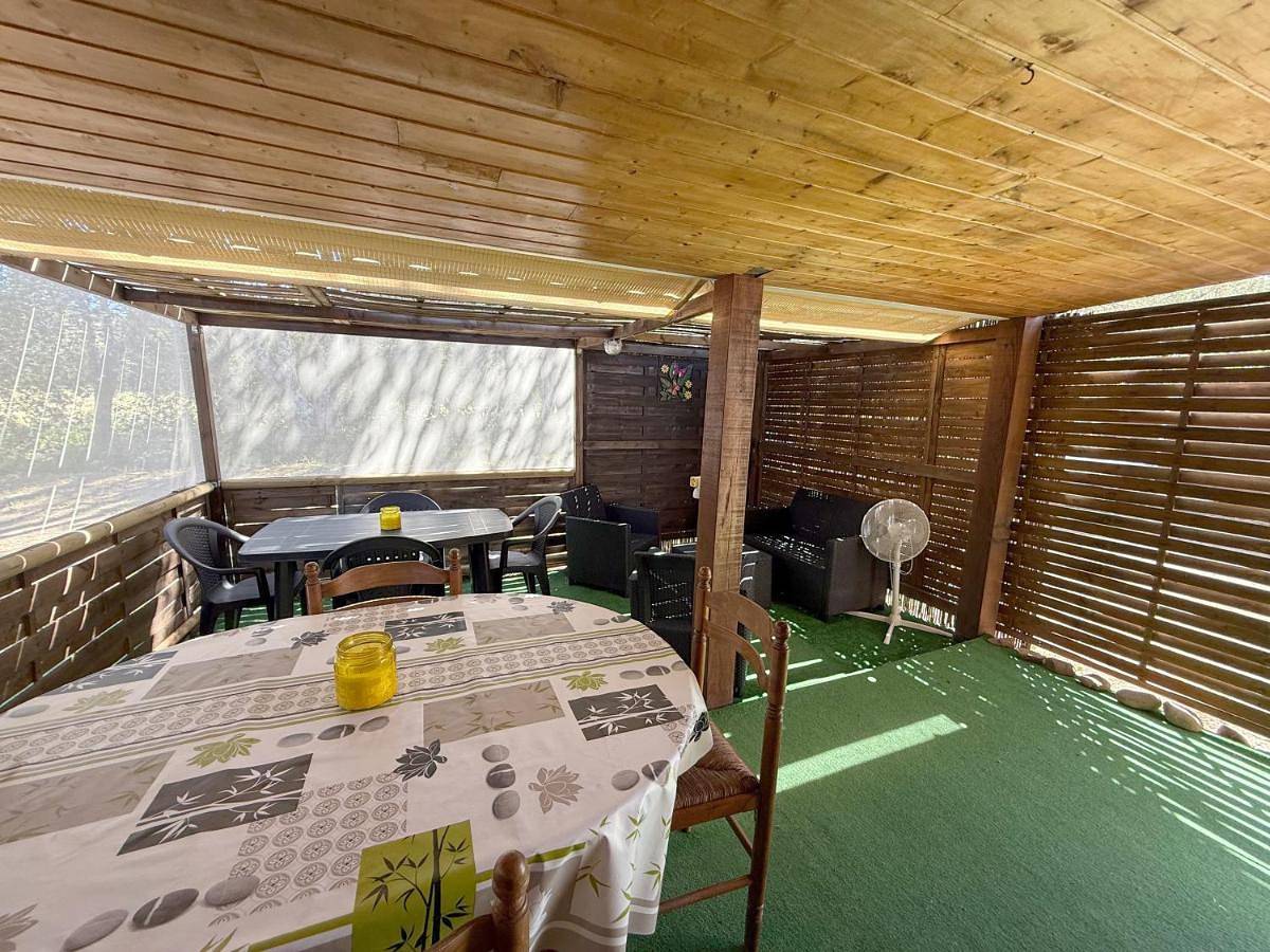 Mobilhome terrain privé cuisine d été Sud Corse in Porto-Vecchio, Sartène en omgeving