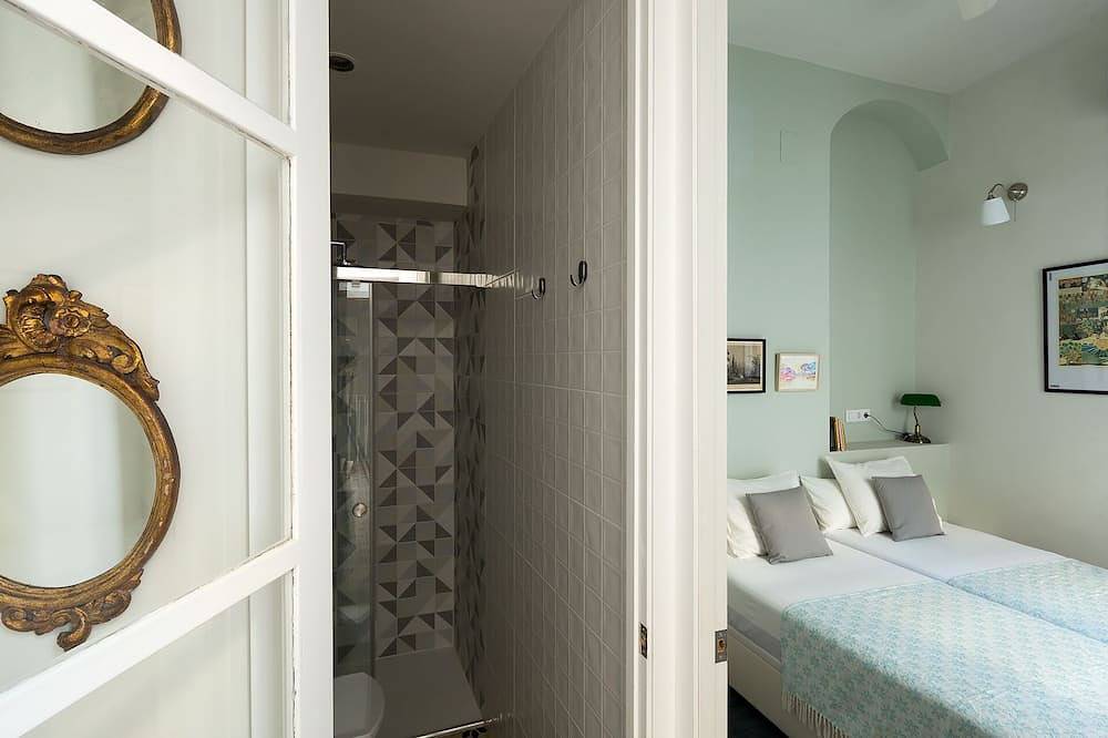 Ganze Wohnung, Rodrigo Triana 3. Duplex mit 2 Schlafzimmer, 2 Bäder, Terrasse und Gemeinschaftsterrasse in Central Seville, Sevilla