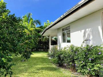 Gîte pour 6 personnes, avec jardin dans Mahina