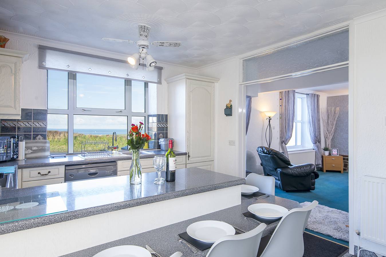 Glamping for 4 People in Pembrokeshire, South-Wales