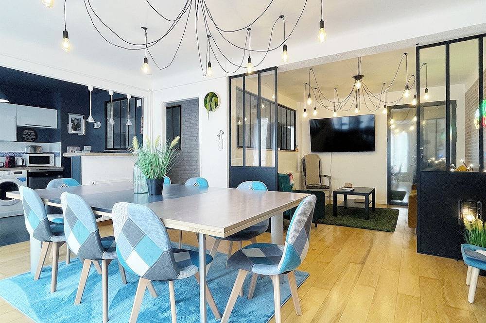 Appartement entier, Appartements 15 voyageurs, 5 ch. 8 lits avec sauna et garage privé in Reims, Marne