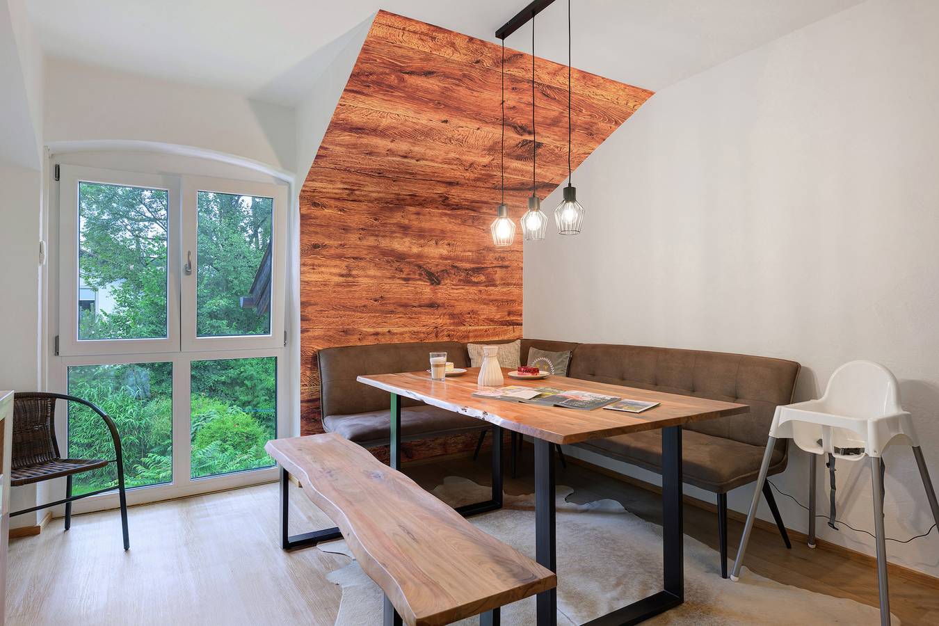 Ganze Wohnung, Ferienwohnung 'Oben' mit Bergblick, Balkon und Wi-Fi in Bayerisch Gmain, Berchtesgadener Alpen