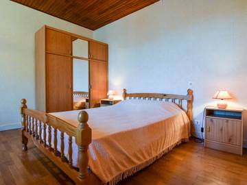Maison De Vacances pour 6 Personnes dans Sénezergues, Massif central, Photo 4