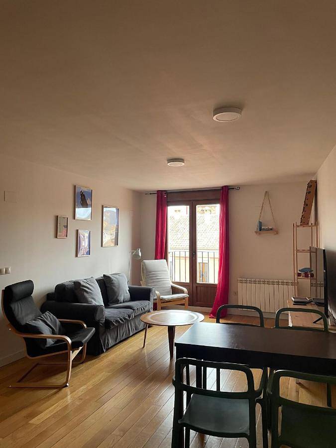 Apartamento de vacaciones para 4 personas, con vistas y balcón - 1