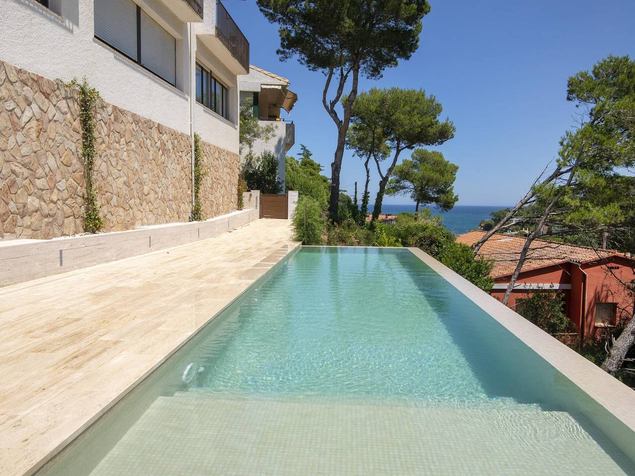 Apartamento vacacional entero, Sa Riera Luna Infinity pool, parking, sea view in Sa Riera, Begur