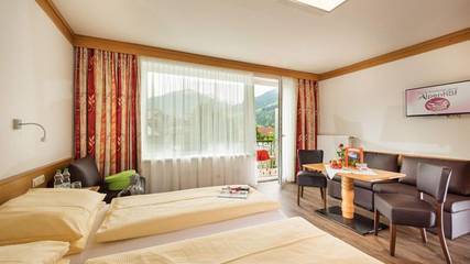 Hütte für 4 Personen, mit Balkon und Garten, kinderfreundlich in Bad Hofgastein