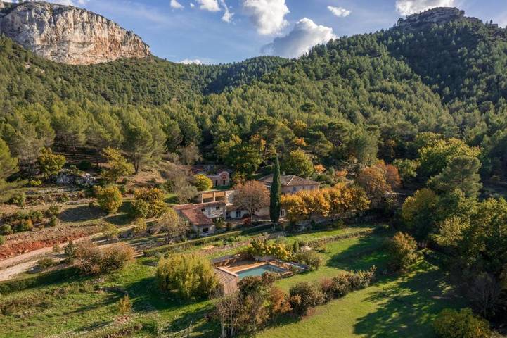 Casa de vacaciones para 22 personas, con vistas y piscina además de jardín y sauna - 1