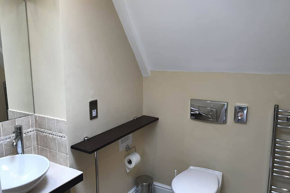 Entire apartment, Spacious Penthouse apartment, Walberswick, Nr Southwold sleeping 6 next to beach in Walberswick, Sunrise Coast