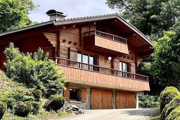 Maison de campagne pour 5 personnes, avec balcon et jardin à Manigod