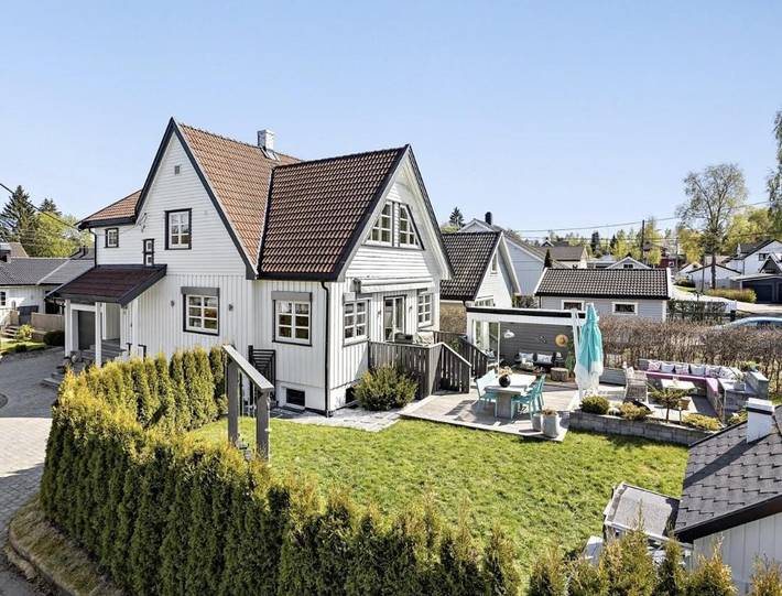 Ferienhaus für 13 Personen, mit Ausblick und Garten - 1