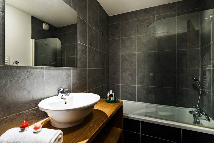 Gîte pour 4 personnes, avec piscine, animaux acceptés dans Plagne 1800 - 4