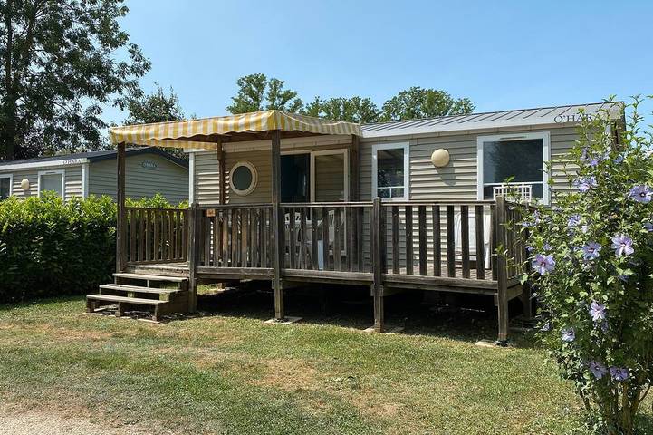 Maison de vacances pour 6 personnes, avec terrasse ainsi que jardin et piscine, animaux acceptés