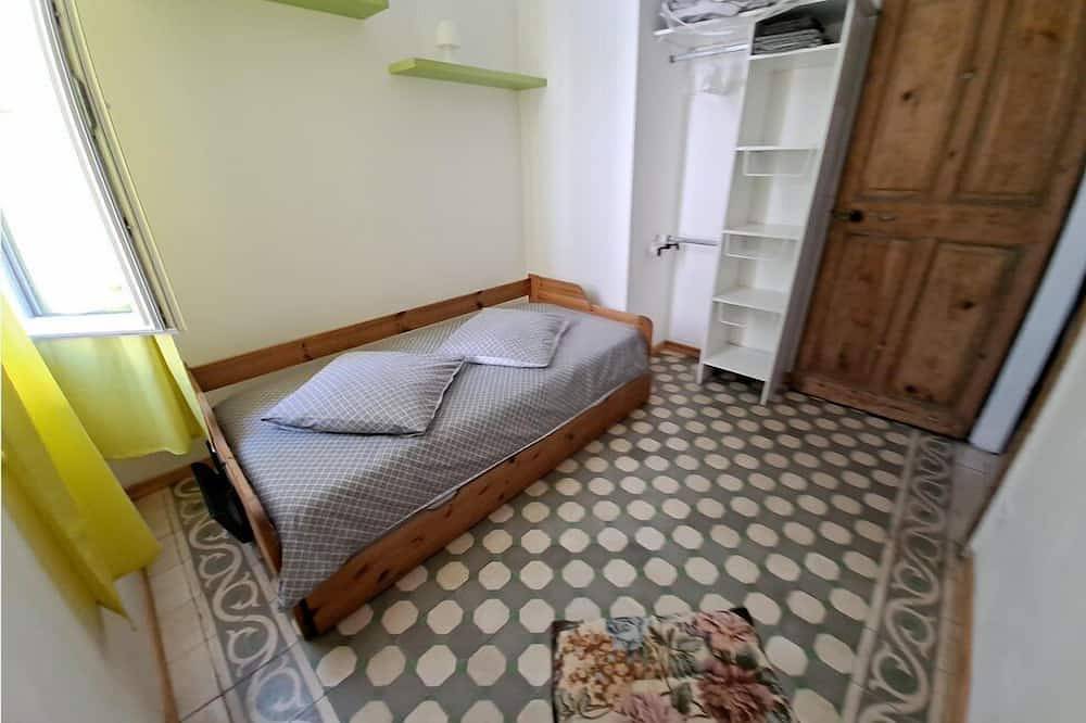 Ganze Wohnung, Authentic Fisherman's House, sleeps 6, courtyardeur 30 M2, air-conditioned, heart of... in Le Grau-du-Roi, Côte d'Améthyste