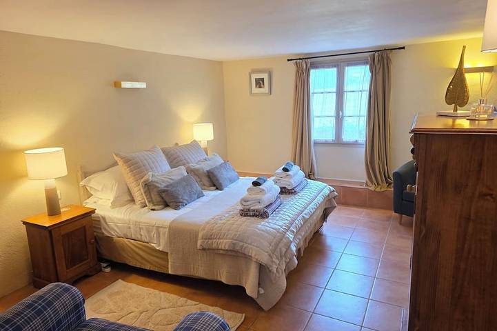 Location de vacances pour 10 personnes, avec Balcon et Jardin à Calvignac - 2