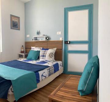 Chambre d’hôte pour 6 personnes, avec jardin et terrasse à Port-des-Barques