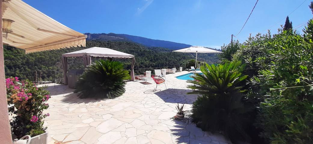 Chambre d’hôte pour 2 personnes, avec Jardin et Piscine dans les Alpes maritimes - 4