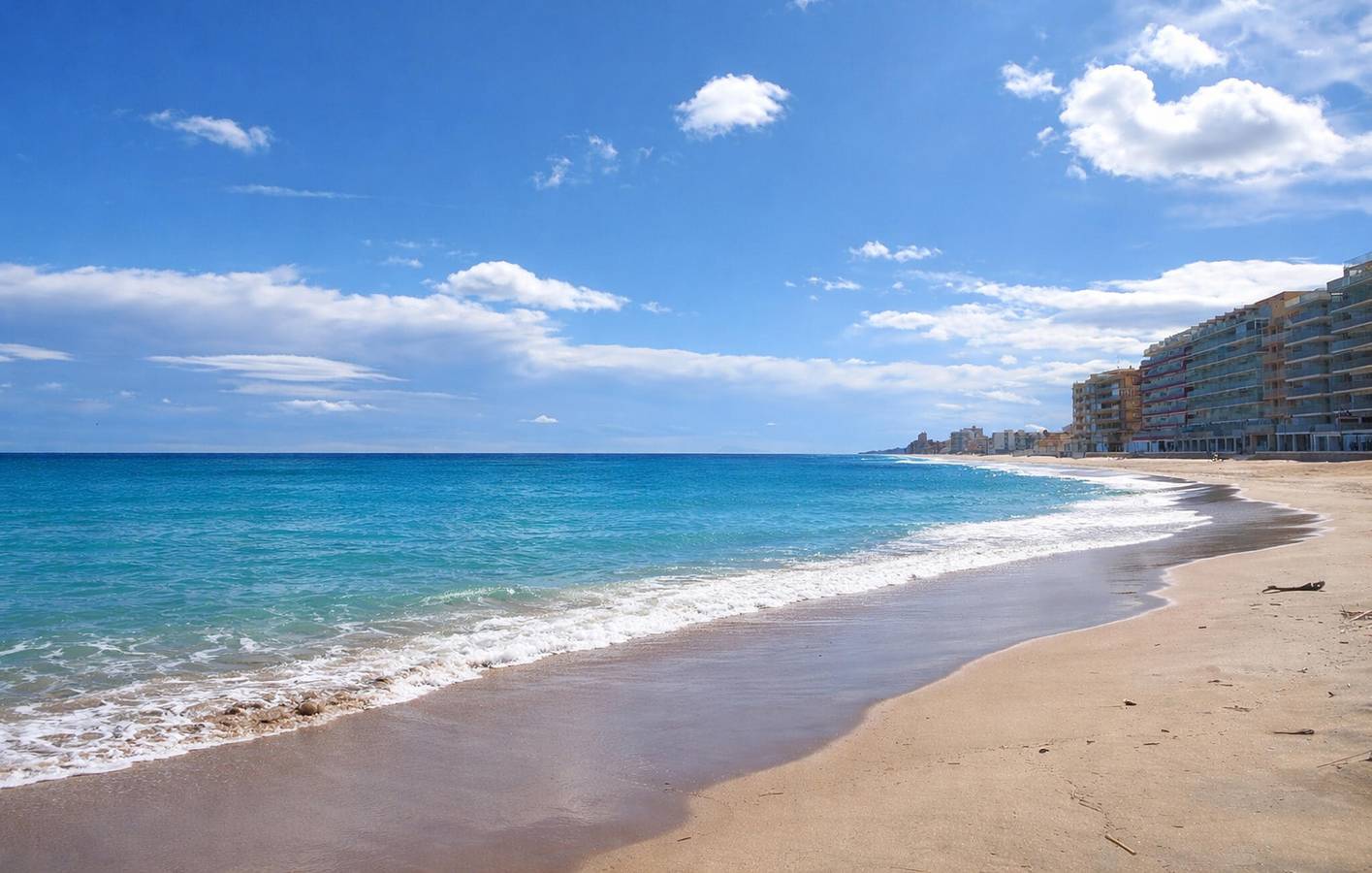 Gemütliche 150 m² große Wohnung mit Terrasse, WLAN und Grill in der Nähe des Restaurants Llobarro in El Perelló (Costa de Valencia), Sueca